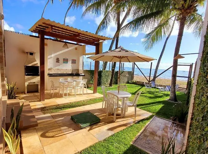 Casa A Beira Mar De Maragogi Com 3 Quartos, 4 Banheiros E Area Verde