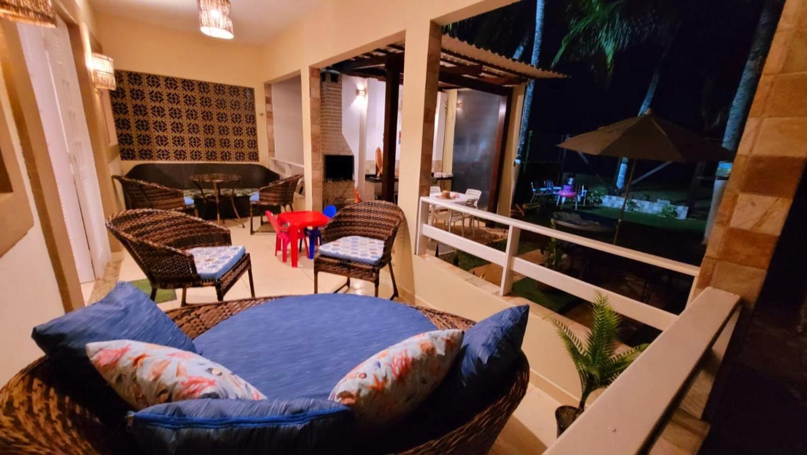 Holiday home Casa A Beira Mar De Com 3 Quartos, 4 Banheiros E Area *