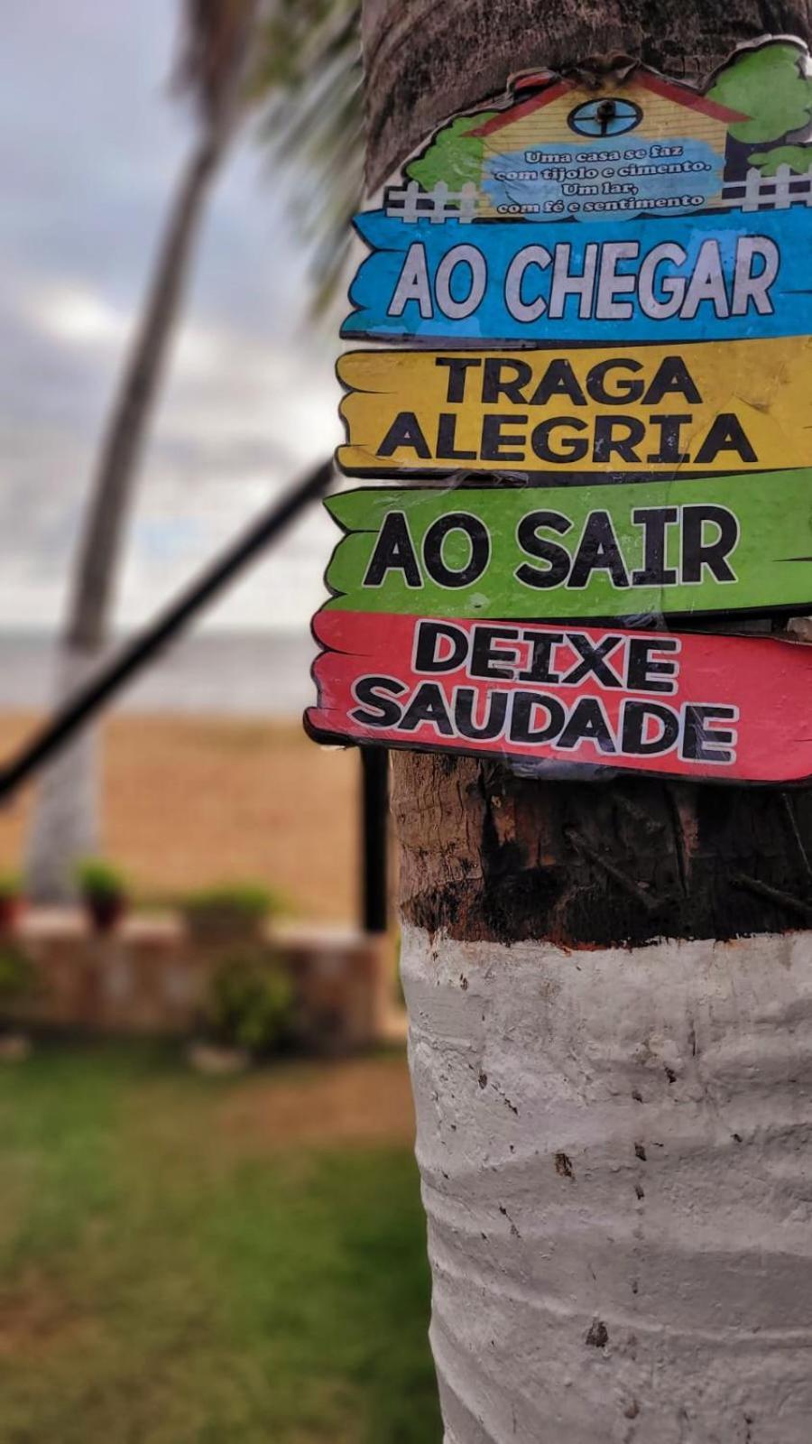 Casa A Beira Mar De Com 3 Quartos, 4 Banheiros E Area
